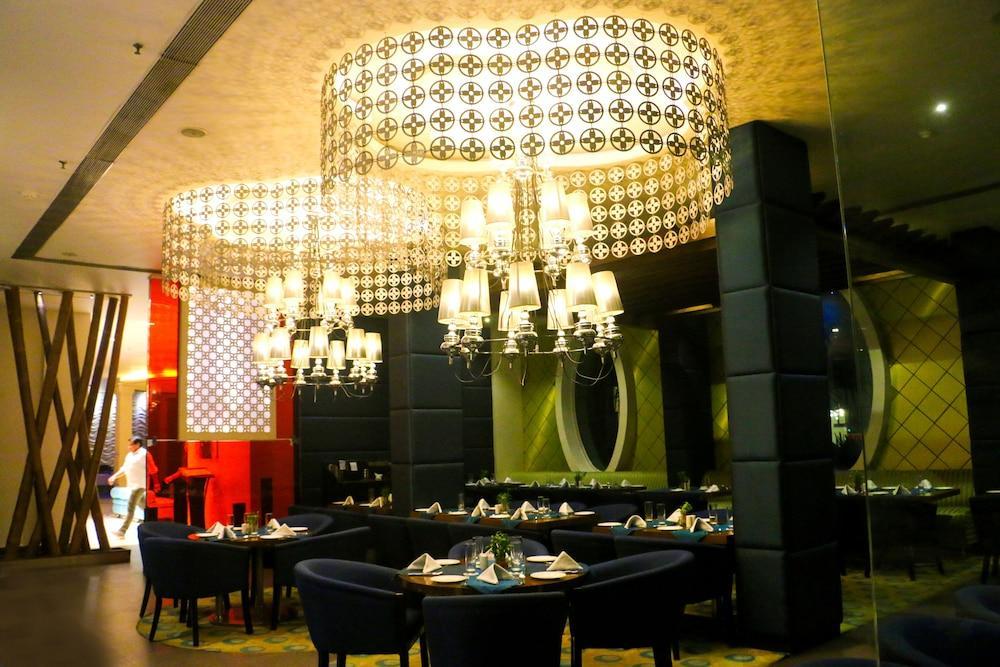 Barsana Hotel & Resort Siliguri Zewnętrze zdjęcie
