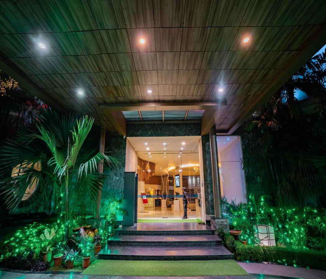 Barsana Hotel & Resort Siliguri Zewnętrze zdjęcie