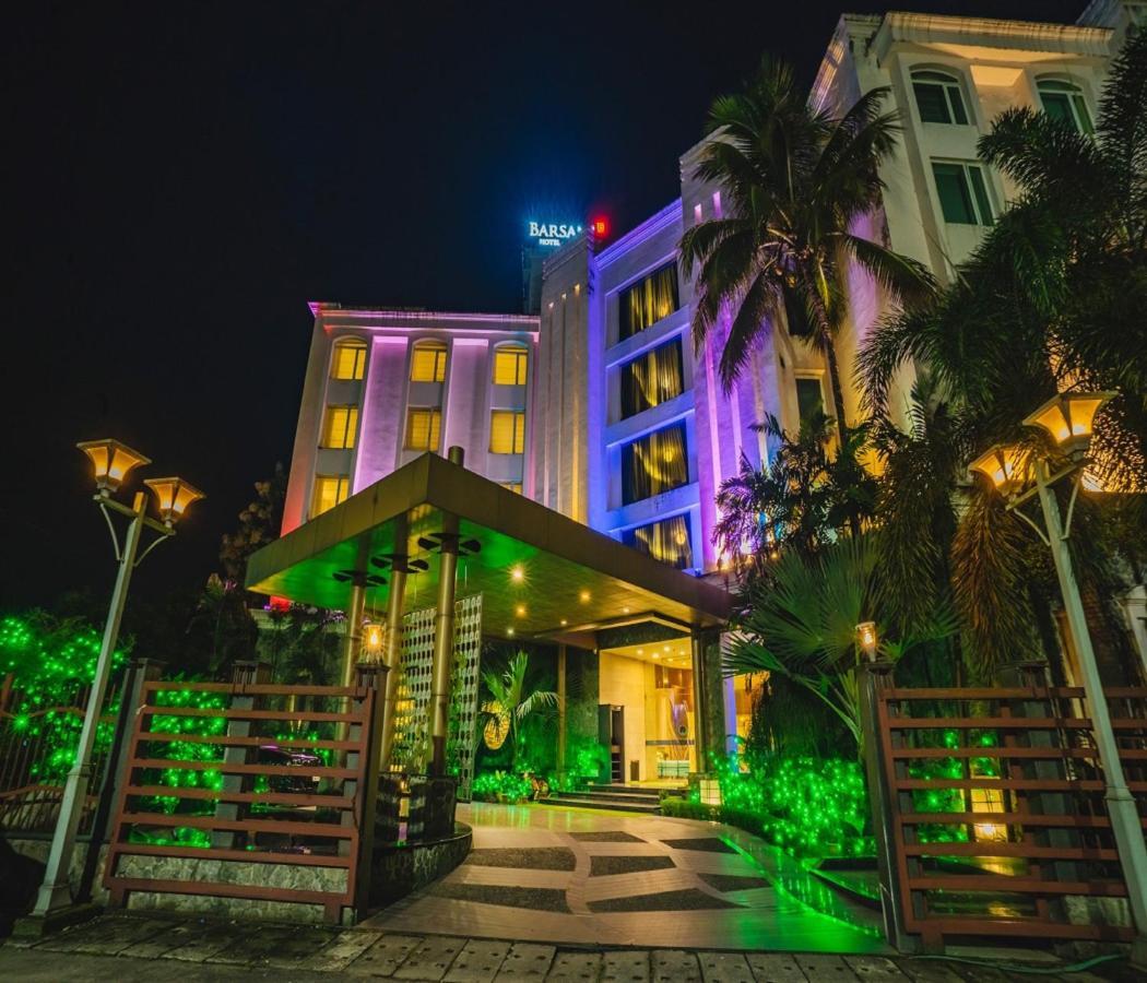 Barsana Hotel & Resort Siliguri Zewnętrze zdjęcie