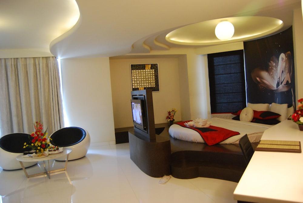 Barsana Hotel & Resort Siliguri Zewnętrze zdjęcie